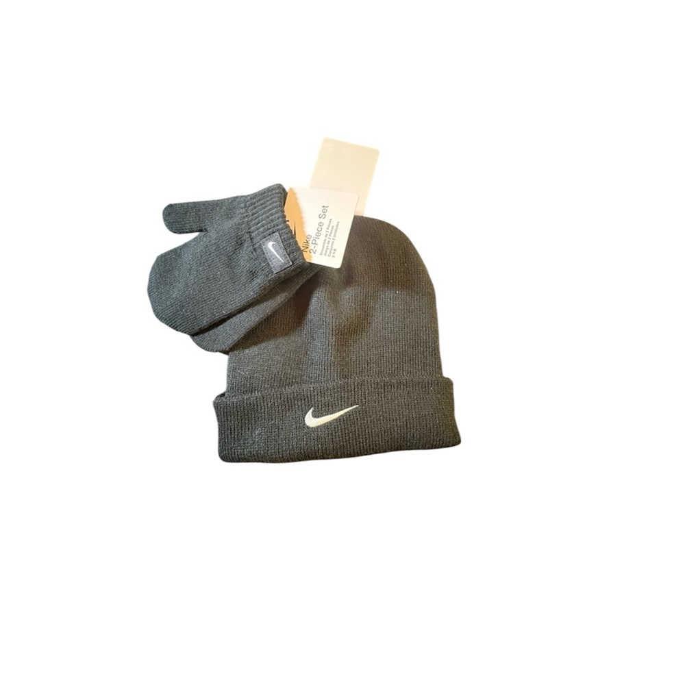 Nike Toddler Black Knit Beanie and Gloves Set fits‎ like 2/4T
